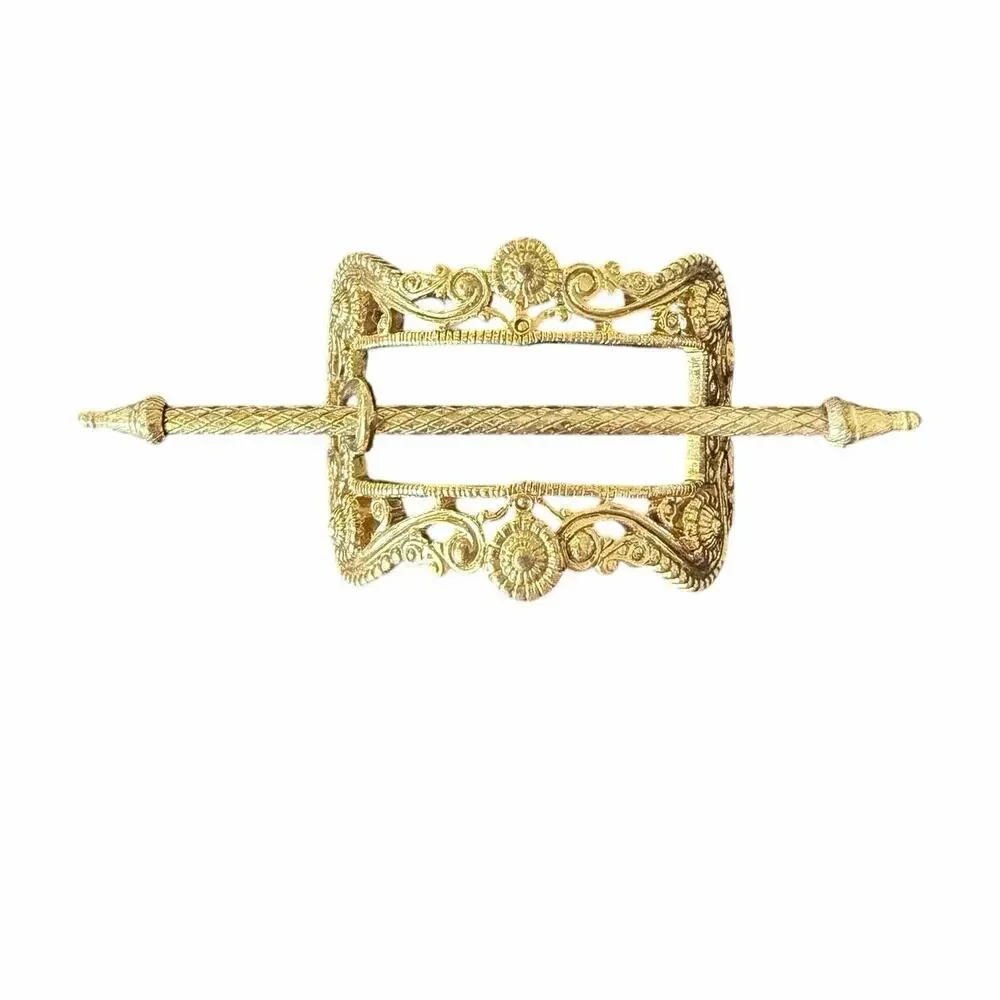 Vintage 1928 gold tone metal hair and pick clasp Victorian cottagecore girly